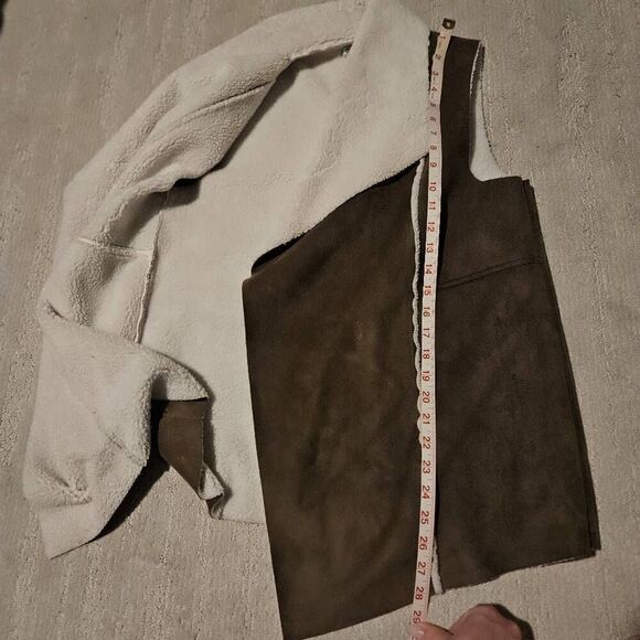Sustina Fleece Wrap Vest Size Medium in Brown - Picture 6 of 6